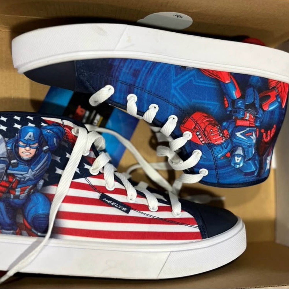 HEELYS - Captain America High-Top - Red, Blue, White. Like NEW, Avengers